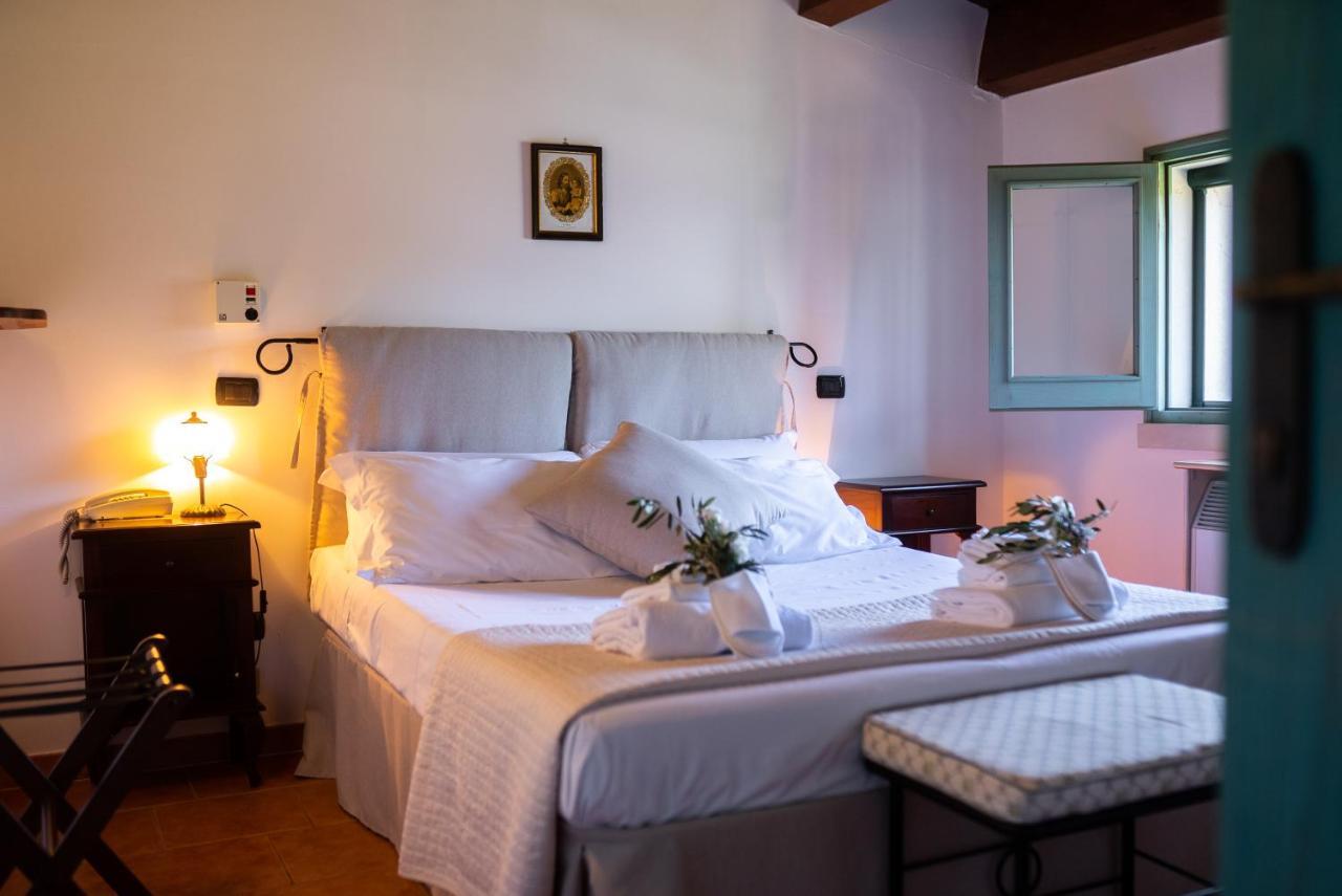 Masseria Montepaolo Dimora Di Charme Conversano Eksteriør bilde
